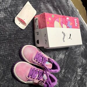 Puma juniors size 5 Cali Squishmallow Lola Jr